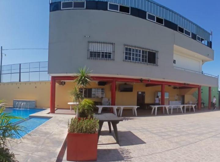 Departamento · 143m² · 6 Ambientes · 4 Cocheras