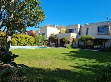 Casa · 230m² · 3 Dormitorios · Laguna del Sol Alquiler Anual 2026