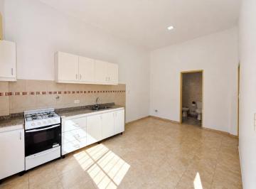 general-san-martin-jose-leon-suarez-alquiler-ph-2-ambientes · PH de 2 Ambientes con Patio