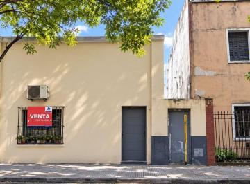 PH · 76m² · 3 Ambientes · PH Planta Baja, 3 Ambientes, Apto Crédito, Apto Profesional, Patio, Flores