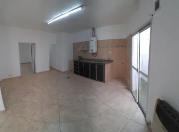 Casa · 50m² · 2 Ambientes · Carlos Casado 3028 Pb. 2 Dorm.. Interna Ov. Lagos a 3000.