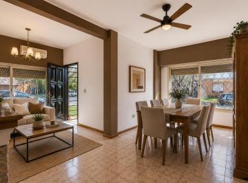 Casa de 4 ambientes, Quilmes · Venta de Casa 4 Ambientes con Patio, Terraza y Cochera en Quilmes.