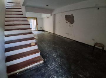 PH · 130m² · 4 Ambientes · 1 Cochera · Venta PH 3 Ambientes Ciudadela