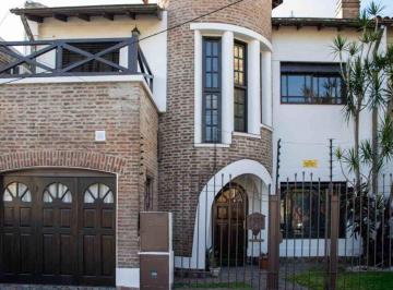 Casa · 160m² · 4 Ambientes · 2 Cocheras · Venta Chalet 4 Ambientes Ramos Mejía