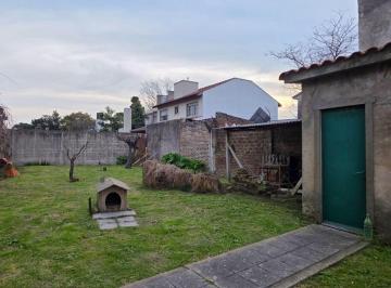 Casa · 24m² · 1 Ambiente · 1 Cochera · Lote con Garage Cerrado y Casa Venta Claypole