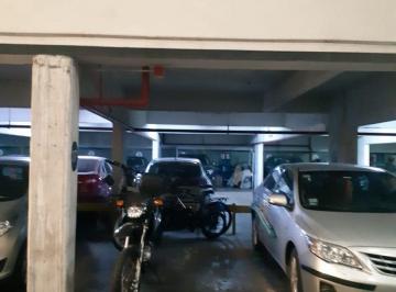 Garage · 10m² · Cochera en Venta Almagro Oportunidad