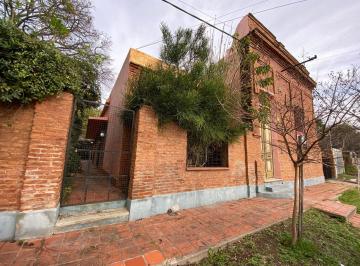 Casa · 272m² · 5 Ambientes · 3 Cocheras · Venta de Casa Antigua
