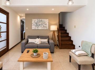 Casa · 87m² · 3 Ambientes · 1 Cochera · Dúplex 3 Amb Apto Crédito con Cochera Ballester