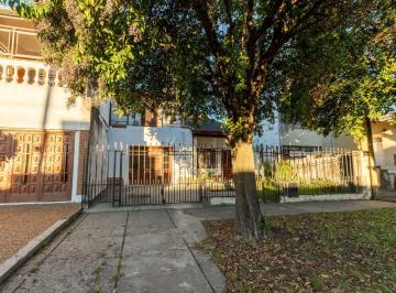 Casa · 175m² · 5 Ambientes · 2 Cocheras · Venta Casa 4 Dorm. en Santo Tome