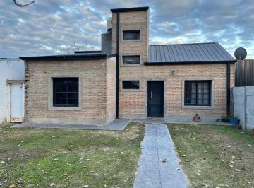 Casa · 88m² · 7 Ambientes · Remax Vende Casa en Pueblo Candioti Santa Fe