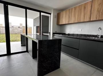 Casa de 4 ambientes, Córdoba · Venta Duplex a Estrenar en Docta / 3 Dorm. / 3 Baños