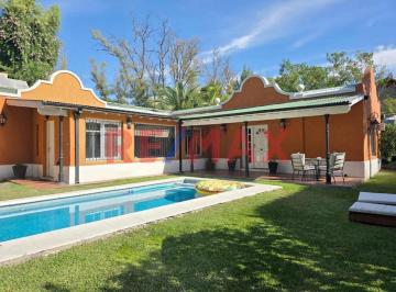 Casa · 140m² · 4 Ambientes · 2 Cocheras · Venta Casa 4 Ambientes Parque Leloir Planta Baja