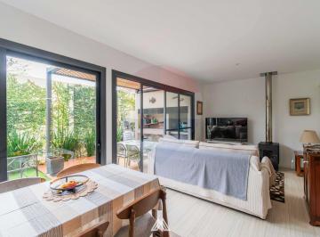 Casa · 77m² · 4 Ambientes · 1 Cochera · Venta Casa Carrasco de 2 Dorm. y Escritorio