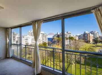 Departamento · 105m² · 5 Ambientes · 1 Cochera · Venta Apartamento 3 Dorm. Villa Viarritz
