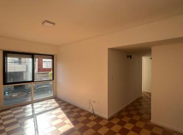 Departamento de 3 ambientes,  · Depto Frente a Lo de Tata