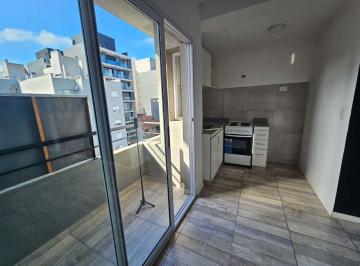 Departamento · 32m² · 1 Ambiente · Alquiler Monoambiente Amplio Balcon Moron Centro