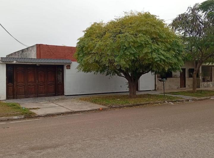 Casa · 160m² · 4 Ambientes · 1 Cochera