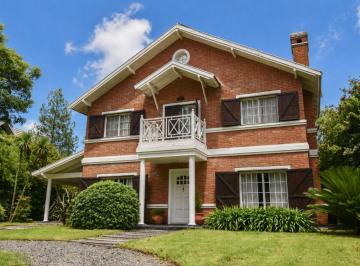 Casa · 137m² · 5 Ambientes · 2 Cocheras · Casa en Venta Solar del Bosque Ezeiza