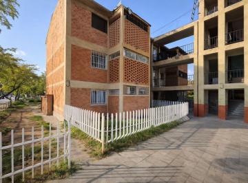 Departamento · 74m² · 4 Ambientes · 2 Cocheras · Venta de Departamento Planta Baja - Las Heras