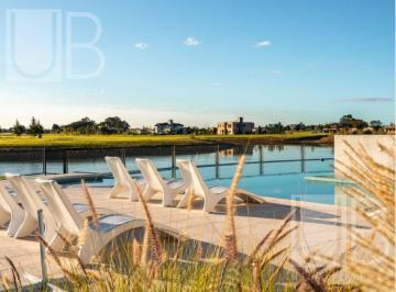 Terreno · 1358m² · Lote en El Mirador Club de Campo