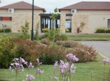 Terreno · 800m² · Excelente Oportunidad! Lote Interno en Club de Campo Santa Rita. Canning - San Vicente.