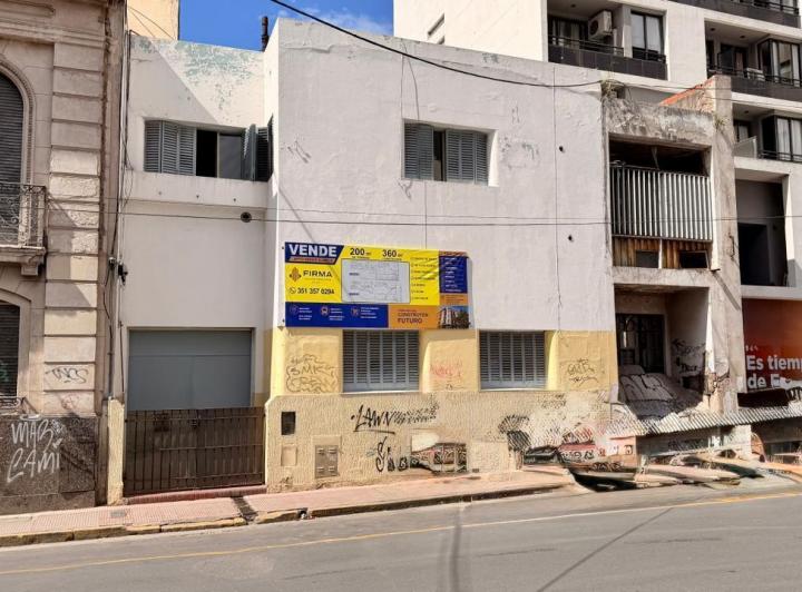 Casa · 350m² · 12 Ambientes