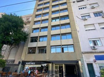 Oficina comercial · 70m² · 4 Ambientes · Alquiler de Oficina, Muy Luminosa, Seguridad, en Retiro
