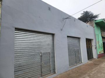 Local comercial de 1 ambiente, Esteban Echeverría · Dos Locales Comerciales en Alquiler Sobre Leandro N. Alem