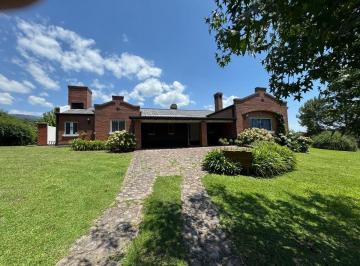 Casa de 5 ambientes, Tafí Viejo · Hermosa Casa en Raco! 3.000 m² con Escrituras