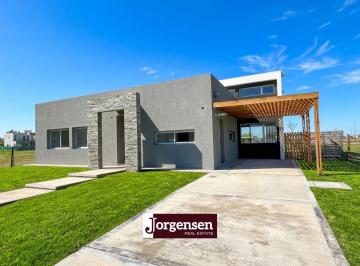 Casa de 5 ambientes, Escobar · Casa Una Planta - Nativas Puertos