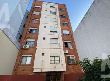 Departamento · 25m² · 1 Ambiente · Departamento 45 Nro. 331 Entre 1 y 2 (4º B) en La Plata