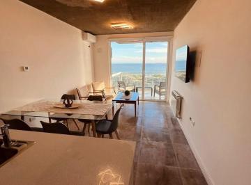 Departamento · 70m² · 3 Ambientes · 1 Cochera · Av Peron 1026 5
