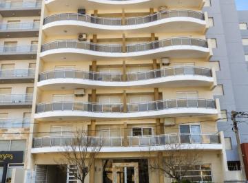 Departamento · 88m² · 3 Ambientes · 2 Cocheras · Gregorio Juarez 127 6