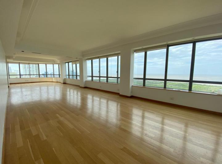 Departamento · 359m² · 5 Ambientes · 3 Cocheras