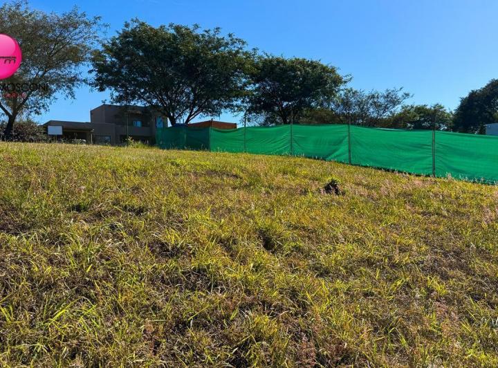 Terreno · 1570m²