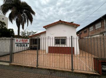Casa de 5 ambientes, Berazategui · Alquiler Casa de 500 m² con 3 Dorm. - Berazategui