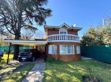 Casa · 70m² · 3 Ambientes · 2 Cocheras · Venta Casa La Lonja Country Club Oportunidad