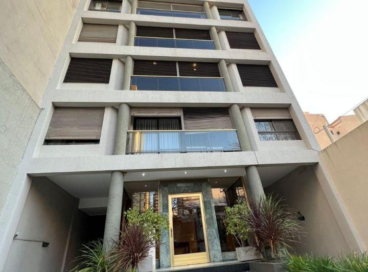 Departamento · 122m² · 5 Ambientes · 1 Cochera