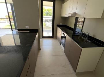 Departamento · 105m² · 4 Ambientes · 1 Cochera · Departamento - Yerba Buena