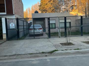 Casa · 250m² · 4 Ambientes · 1 Cochera · Venta Casa en Centenario 2 Dorm.