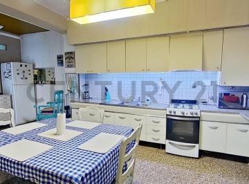 Oficina comercial · 130m² · 4 Ambientes · 1 Cochera · PH 4 Ambientes con Patio Parrilla, Cocheras Para Dos Autos | Todo en Planta Baja