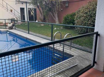 Casa · 105m² · 2 Ambientes · 2 Cocheras · Venta Casa Banfield C/ Piscina Apto Credito