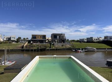 Casa · 250m² · 4 Ambientes · 4 Cocheras · Venta Casa de 4 Ambientes con Pileta y Salida Al Río Luján, Nautico Canal, Villanueva
