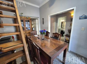 PH · 70m² · 5 Ambientes · Venta PH 5 Ambientes con Terraza y Parrilla en Sarandi