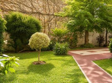 Departamento · 85m² · 4 Ambientes · Venta Dpto 4 Amb Vte Lopez Credito Balcon Jardin