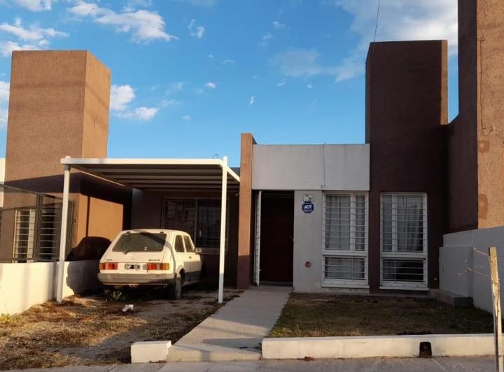 Casa · 3 Ambientes · 1 Cochera