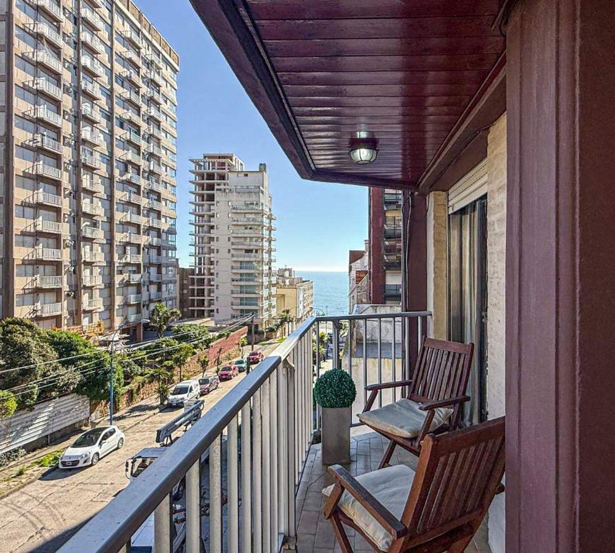 Depto 2 amb, 48m² con balcón y cochera — Stella Maris