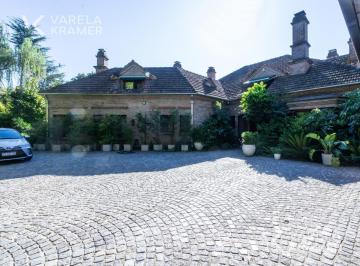 Casa · 438m² · 7 Ambientes · Casa en Venta en Las Lomas - Horqueta