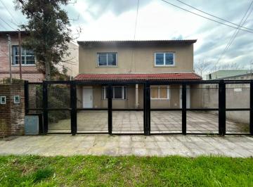 Casa · 88m² · 3 Ambientes · 1 Cochera · Venta Casa Duplex con Jardin La Alborada Pilar