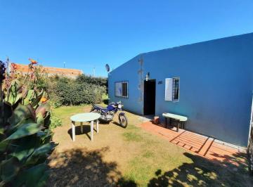 Casa · 90m² · 3 Ambientes · 1 Cochera · Casa de 2 Dorm en Villa Gral. Savio (Sanchez)